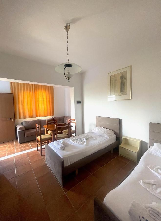 Hotel Athina Velipoje Ngoại thất bức ảnh