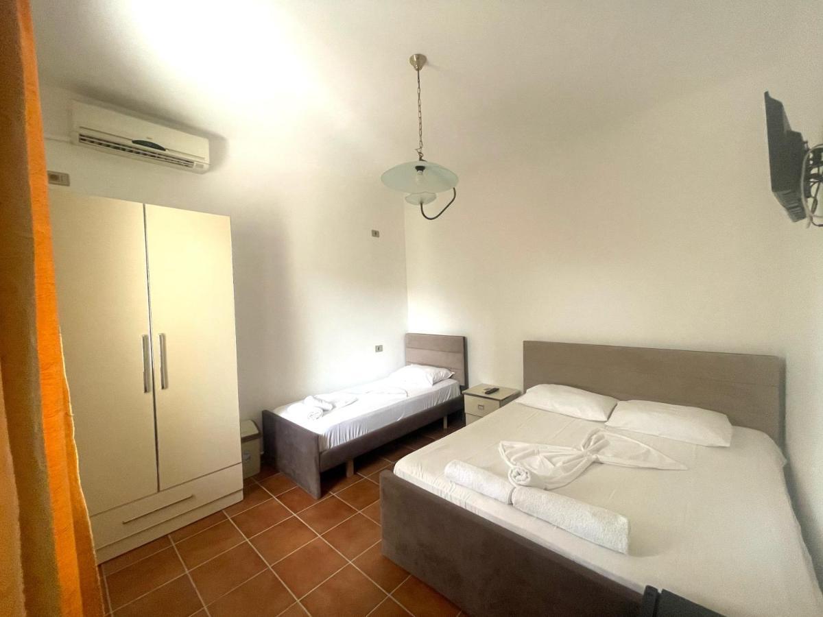 Hotel Athina Velipoje Ngoại thất bức ảnh
