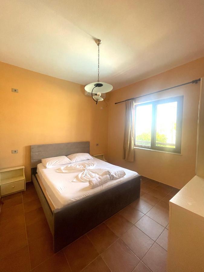 Hotel Athina Velipoje Ngoại thất bức ảnh