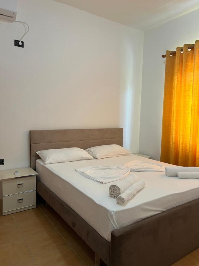 Hotel Athina Velipoje Ngoại thất bức ảnh