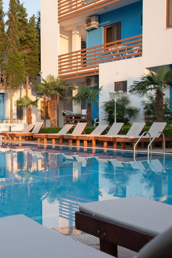 Hotel Athina Velipoje Ngoại thất bức ảnh
